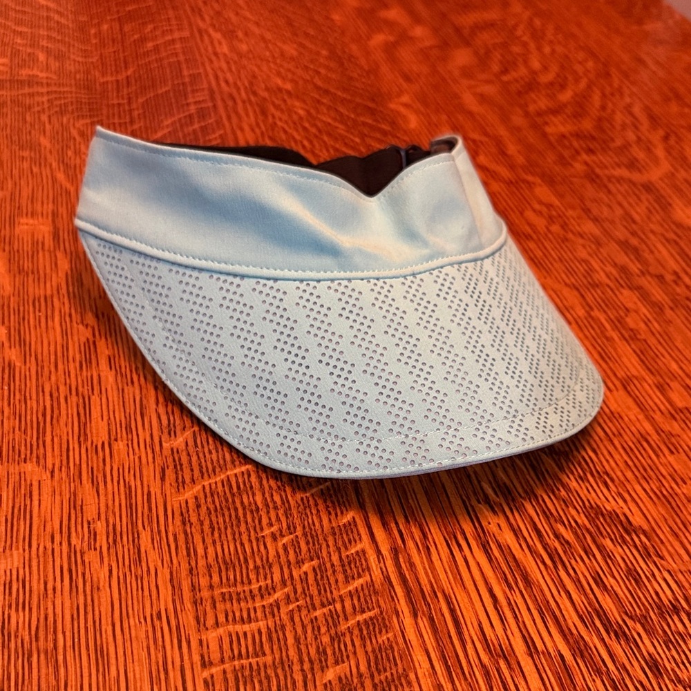 Duluth Trading Co Turquoise Reflective Sun Visor